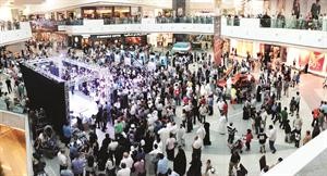 مشاركة جماهيرية لافتة في مهرجان سحب الوطني الكبير
