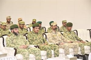 عدد من الضباط يتابعون كلمة اللواء الرفاعي
