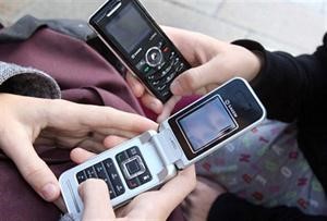 مصر تمنع استخدام الجوال في المدارس