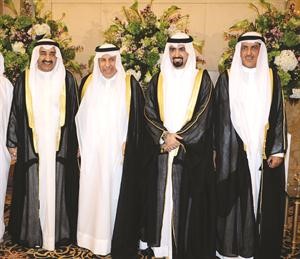 ﻿السفير السعودي دعبدالعزيز الفايز مهنئا﻿