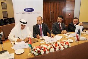 الحميدي وفتالة اثناء توقيع الاتفاقية