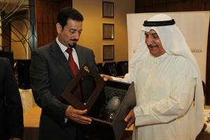 الحميدي يكرم السفير الكويتي لدى الاردن دحمد الدعيج