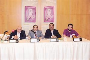ديوسف الرويسان الظفيري ودحسام عبدالرازق ودزكريا ابوالمعاطي ودمحمد اسماعيل خلال اللقاء﻿