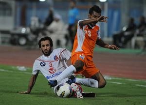 تدخل فهد عوض مع ناصر الوهيب اثار العديد من الاحتجاجات من قبل لاعبي كاظمة بعد ان كانت سببا في دخول الهدف الثاني للكويت هاني الشمري
