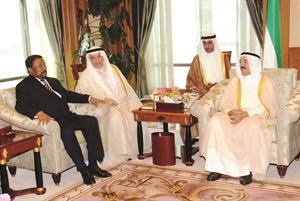 صاحب السمو الامير خلال لقائه دجان بينغ﻿