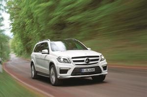 مرسيدس GL 63 AMG الجديدة تمزج الراحة والأناقة بقوة الأداء