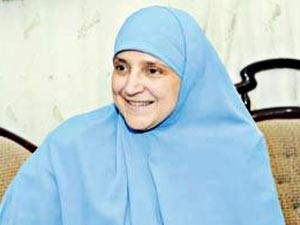 قرينة مرسي تُشارك في حفل لنصرة «الأقصى» وسط حراسة محدودة