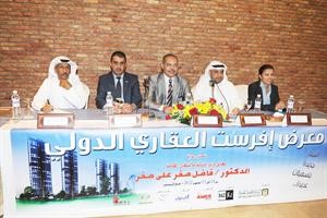 داليا الكردي وقيس العلي وهشام عنبة ومحمد ابراهيم وناصر الهيفي خلال المؤتمر الصحافيقاسم باشا﻿