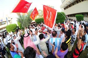 انصار القائمة العلمية يحتفلون بفوزهم