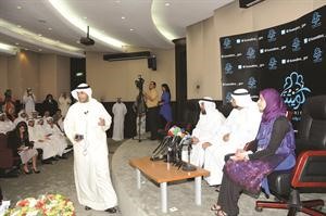 الوزير انس الصالح محاورا ومجيبا عن تساؤلات اصحاب المشاريع انور الكندري
