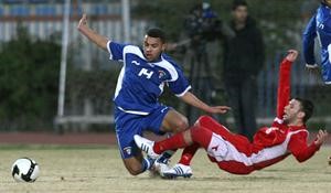 طلال نايف يسعى لحجز مقعد دائم في تشكيلة الازرق 	الازرق كوم﻿