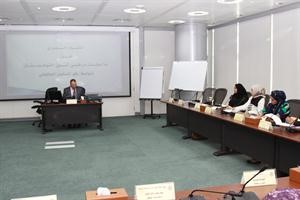 جانب من احد اللقاءات الدورية مع الجهات الحكومية
