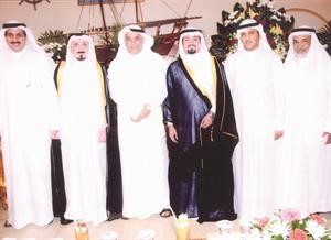 شعيب المويزري وسالم النملان يهنئان﻿