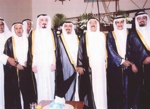 صاحب السمو الامير الشيخ صباح الاحمد والشيخ دابراهيم الدعيج وراشد الجويسري ومبارك الزوير يباركون﻿