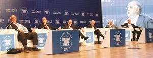 المتحدثون في جلسة اليوم الثاني للمؤتمر الاوروبيالاسيوي ماجد السابج
