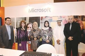 من اليسار محمد زايد ومريم الوتيد وممحمد الصايغ وكريم عبدالعزيز﻿