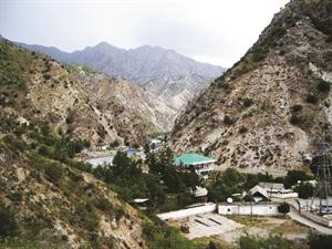 طاجيكستان طبيعة خلابة وسياحة واعدة
