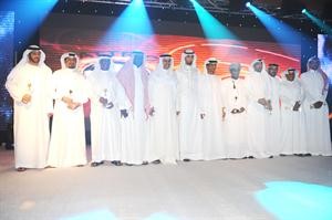 اساطير الكرة الخليجية مكرمون مع دحمود فليطح ومنصور الخضيري 	فريال حماد﻿
