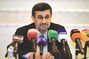 الرئيس الايراني محمود احمدي نجاد متحدثا