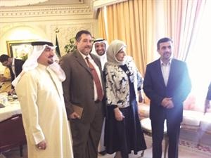 الرئيس احمدي نجاد وكوثر الجوعان وزهير المحميد ودبدر الخضري
