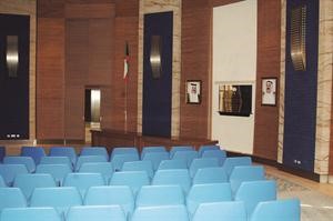 قاعة الاجتماعات والمؤتمرات	ناصر عبدالسيد﻿