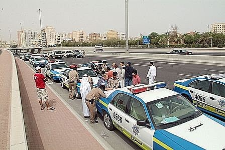 تحرير 7076 مخالفة وحجز 214 مركبة في عطلة نهاية الأسبوع