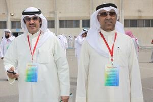 عادل الغريب وشقيقه جواد خلال الانتخابات﻿