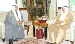 صاحب السمو الامير الشيخ صباح الاحمد خلال لقائه سمو الشيخ ناصر المحمد