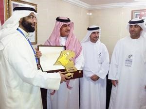 الفريق الطبي الكويتي يكرم الفريق الطبي القطري﻿