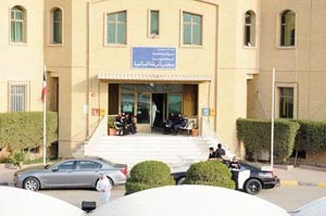 مواطن يتهم سيدة وزوجها الخليجي وسمساراً صومالياً بالنصب عليه في شقة بـ «الصوابر»