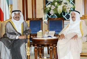صاحب السمو الامير مستقبلا رئيس مجلس الامة السابق جاسم الخرافي صباح امس