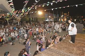 فقرات فنية وترفيهية بمشاركة زوار المدينة