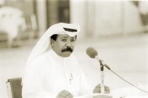 استمعوا وشاهدوا..