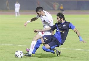 عبدالهادي خميس يواصل تقديم الاداء الجيد مع الابيض﻿