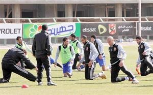 لاعبو الاهلي يخوضون تدريبات جادة استعدادا للترجي التونسي