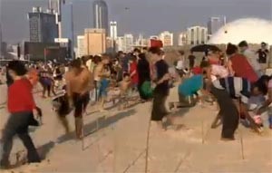 أبوظبي تفشل في تحطيم الرقم القياسي لبناء القلاع الرملية