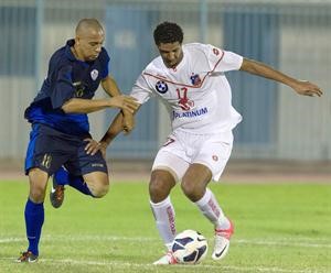 التونسي عصام جمعة تالق وسجل هدفين	الازرق كوم﻿