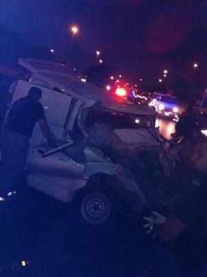 سيارة الاسيويين وقد هشمت جراء الحادث﻿