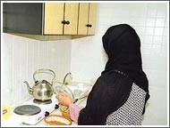 «جرائم المال» أوقفت فلبينية امتهنت الربط بالشعوذة