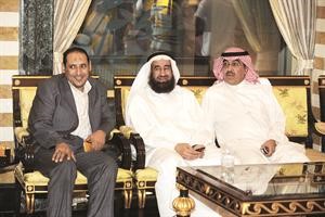 الزميل عدنان الراشد ود وائل الحساوي والزميل اسامة ابو السعود