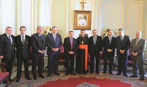  الكاردينال بشارة الراعي مستقبلا الرئيس فؤاد السنيورة ونوابا منالمستقبل محمود الطويل