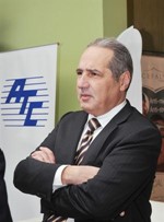 غسان مملوك﻿