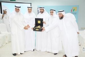 شاعر الخير حمد المير مكرما من رموز ديوان الخير الرابع الخرافي والعجيل والخضيري والعيناتي﻿