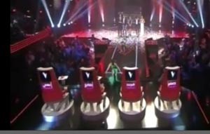 بالفيديو.. شيرين عبدالوهاب «طاحت» على مسرح «The Voice»! 