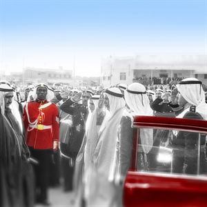 الشيخ عبدالله السالم لدى وصوله لحضور اجتماع المجلس التاسيسي للدستور

