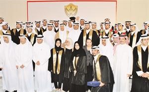 لقطة جماعية للطلبة