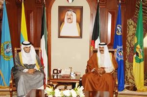 سمو ولي العهد الشيخ نواف الاحمد مستقبلا انس الصالح