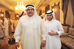 العيار مع ابن اخيه الراحل طلال العيار