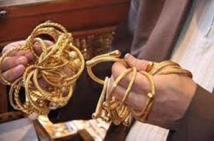 فقراء سورية يبيعون الذهب وأغنياؤها يدخرونه للأيام الصعبة