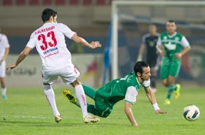 فهد الرشيدي يتعرض لعرقلة من فهد حمود الازرق كوم